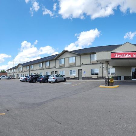 Westlake Inn Strathmore Εξωτερικό φωτογραφία